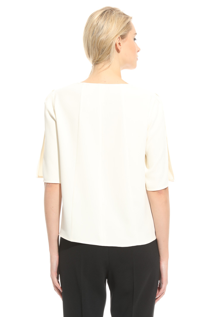 Top in crepe enver satin Intrend Top in crepe enver satin Intrend