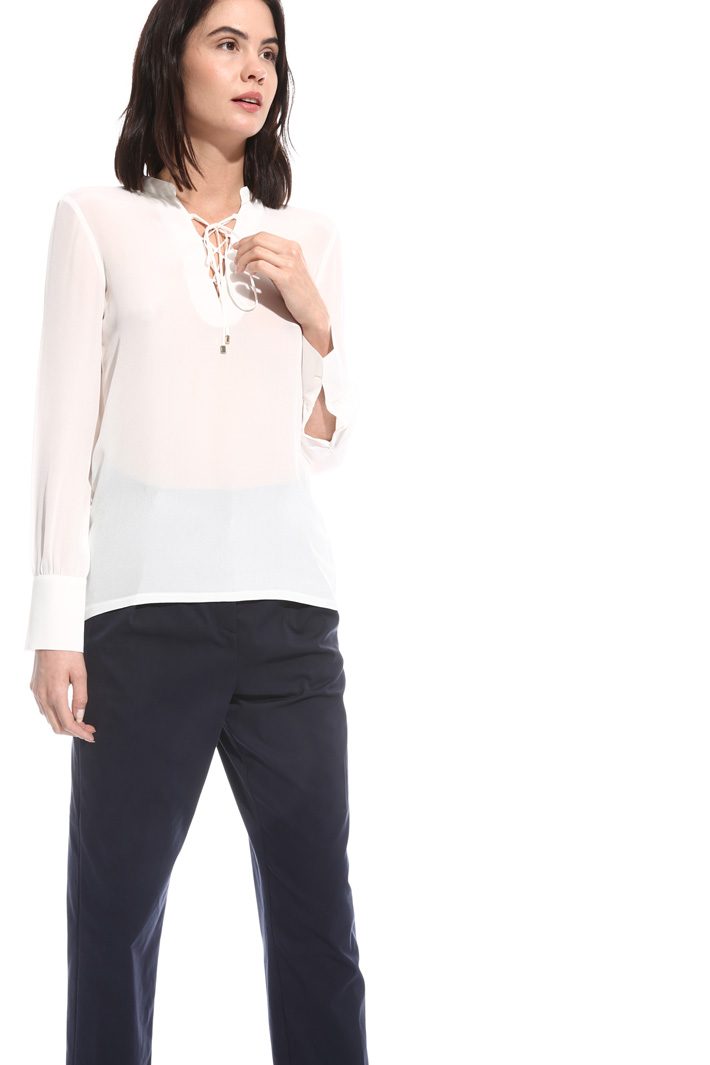 T-shirt in jersey e crepe Intrend T-shirt in jersey e crepe Intrend