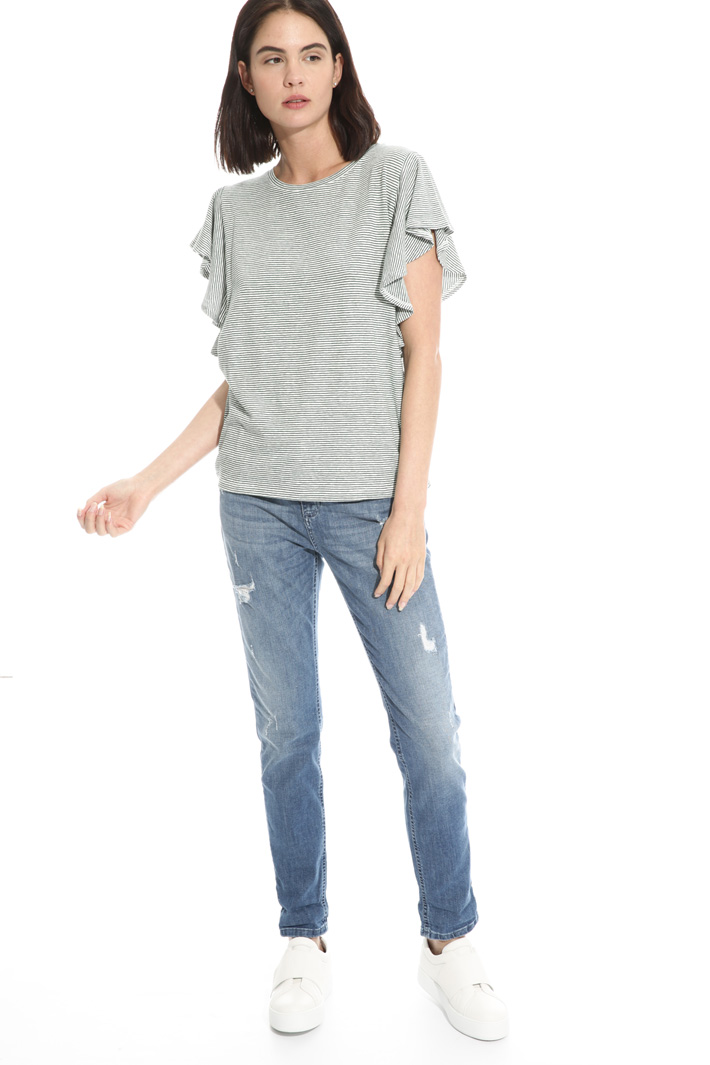T-shirt con maniche volant Intrend T-shirt con maniche volant Intrend