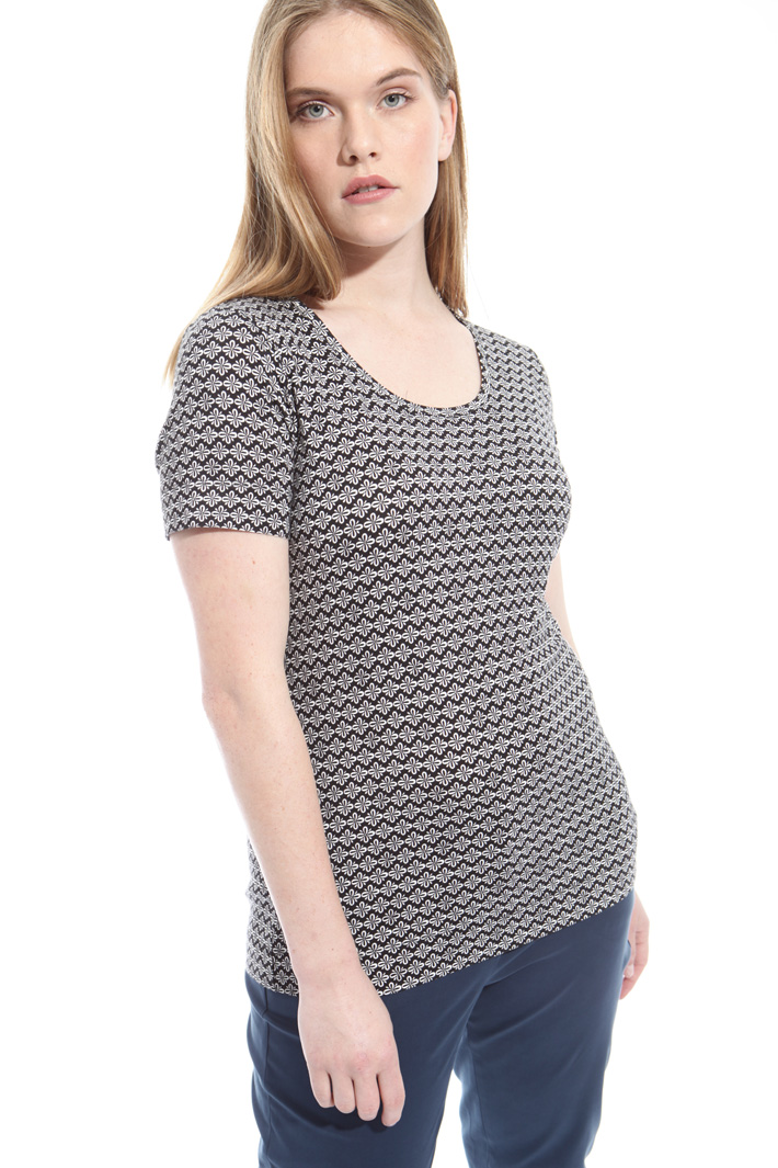 T-shirt aderente in jersey Intrend T-shirt aderente in jersey Intrend