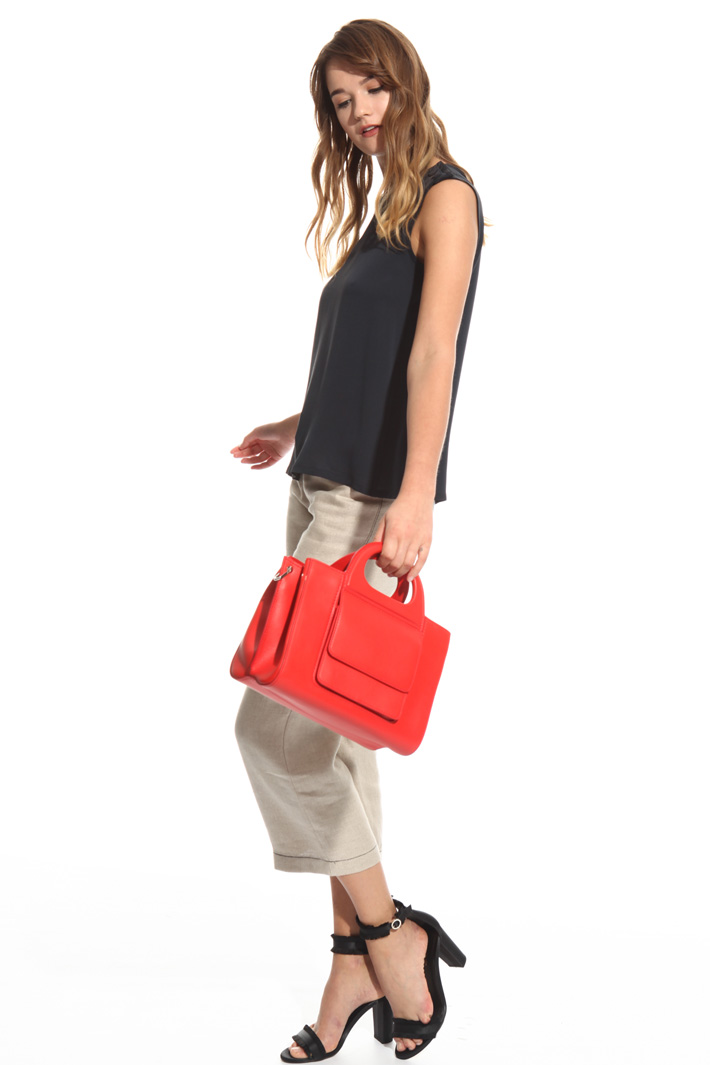 Hand bag in leather Intrend Hand bag in leather Intrend