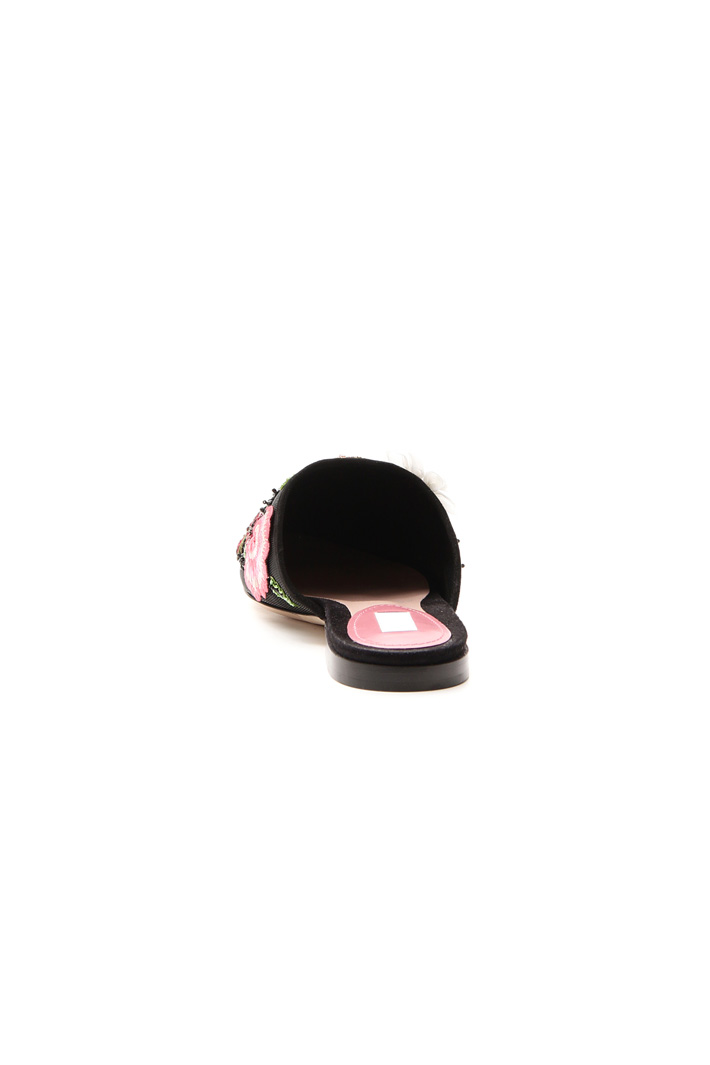 Sabot with floral embroidery Intrend Sabot with floral embroidery Intrend