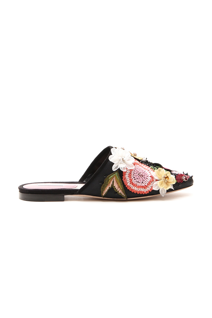 Sabot with floral embroidery Intrend Sabot with floral embroidery Intrend