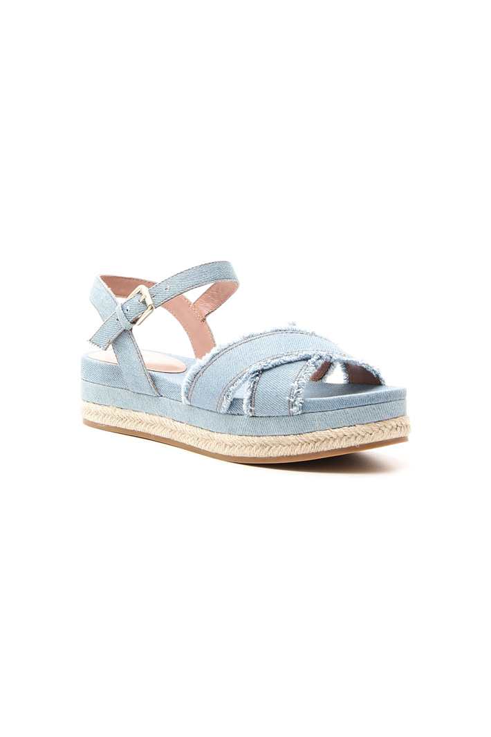 Sandalo in denim sfrangiato Intrend Sandalo in denim sfrangiato Intrend