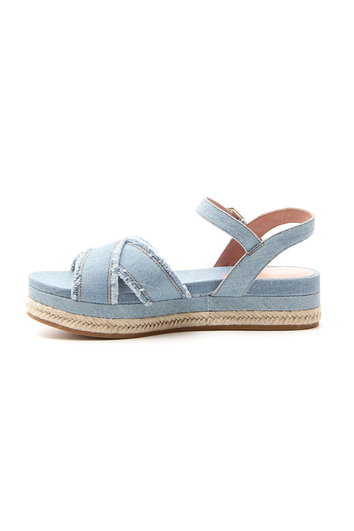 Sandalo in denim sfrangiato Intrend Sandalo in denim sfrangiato Intrend