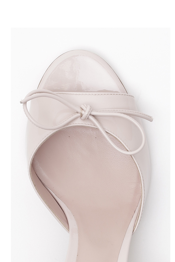 Patent leather sandals Intrend Patent leather sandals Intrend