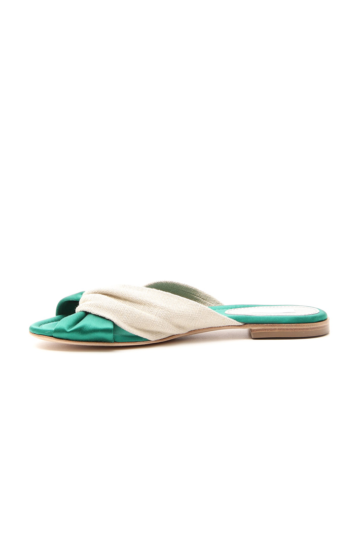 Cross flat sandals Intrend Cross flat sandals Intrend