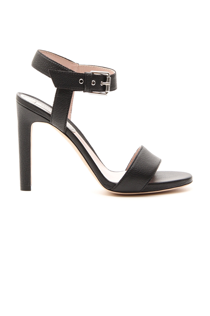 Tumbled leather sandals Intrend Tumbled leather sandals Intrend