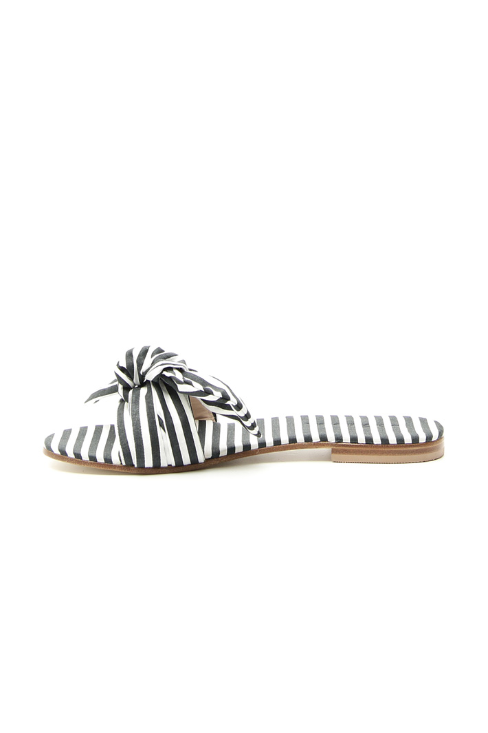 Slipper with bow Intrend Slipper with bow Intrend