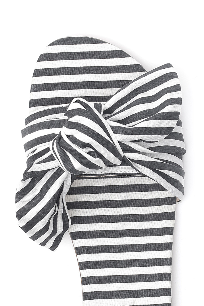 Slipper with bow Intrend Slipper with bow Intrend