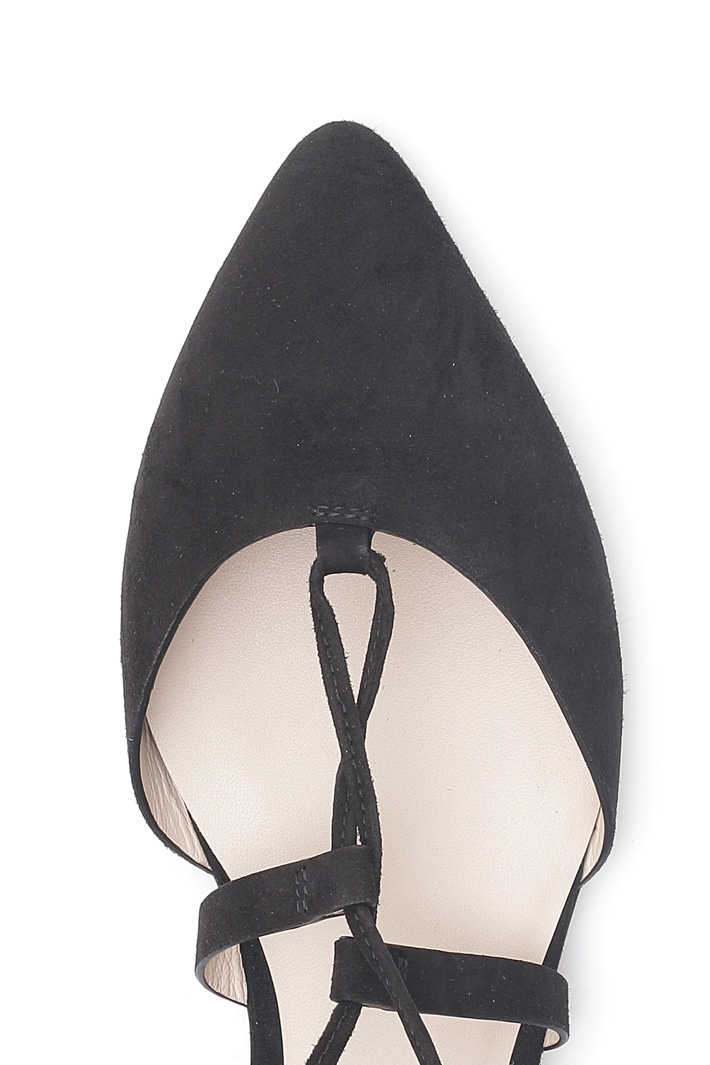Sandali in camoscio con nappe Intrend Sandali in camoscio con nappe Intrend