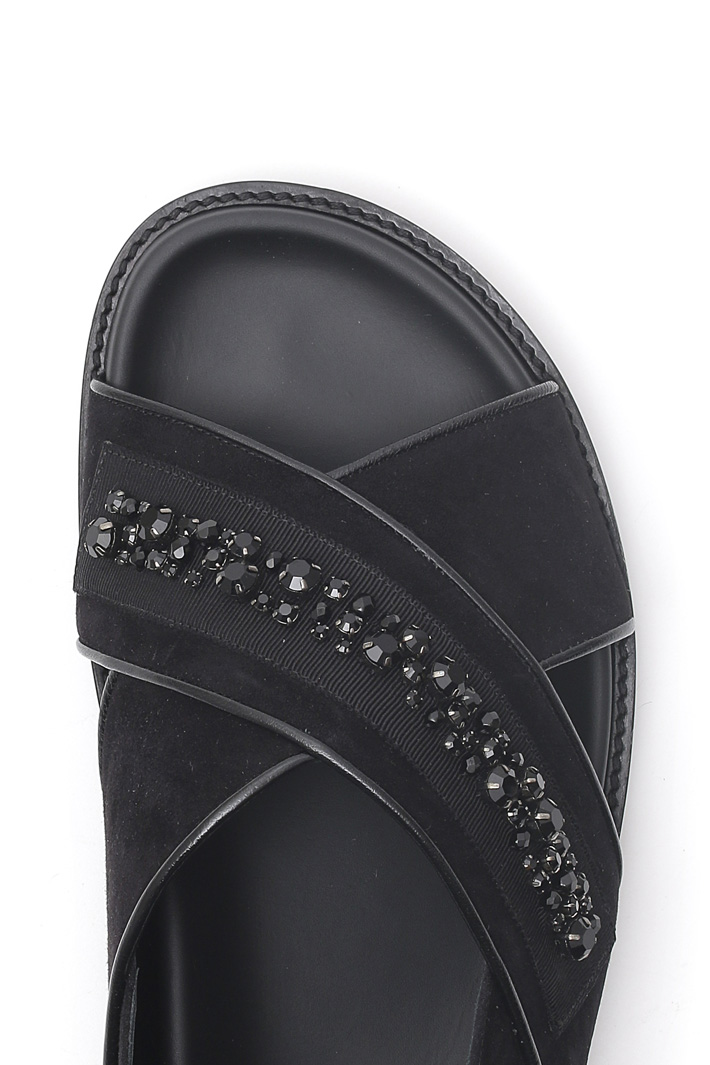 Sandals with jewel embroidery Intrend Sandals with jewel embroidery Intrend