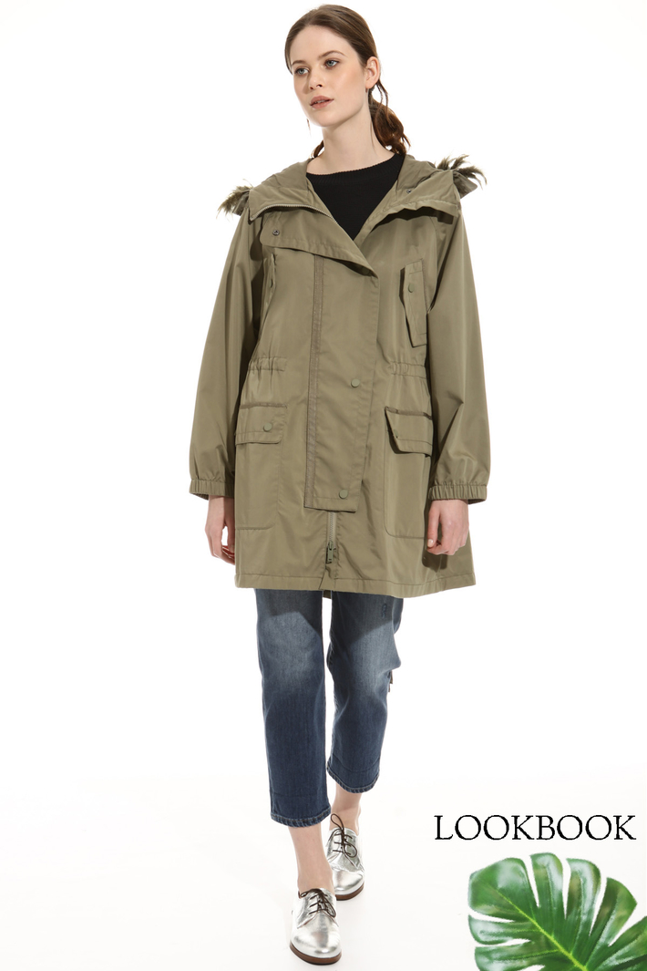 Parka antigoccia con piume Intrend Parka antigoccia con piume Intrend
