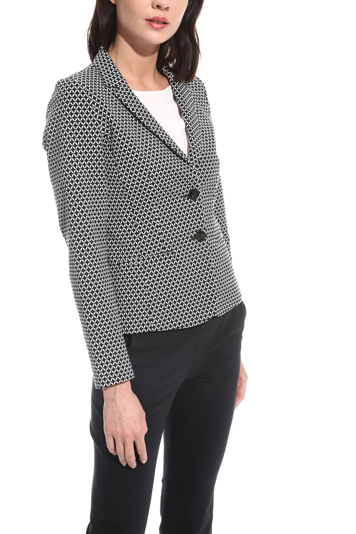 Blazer in jacquard stretch Intrend Blazer in jacquard stretch Intrend