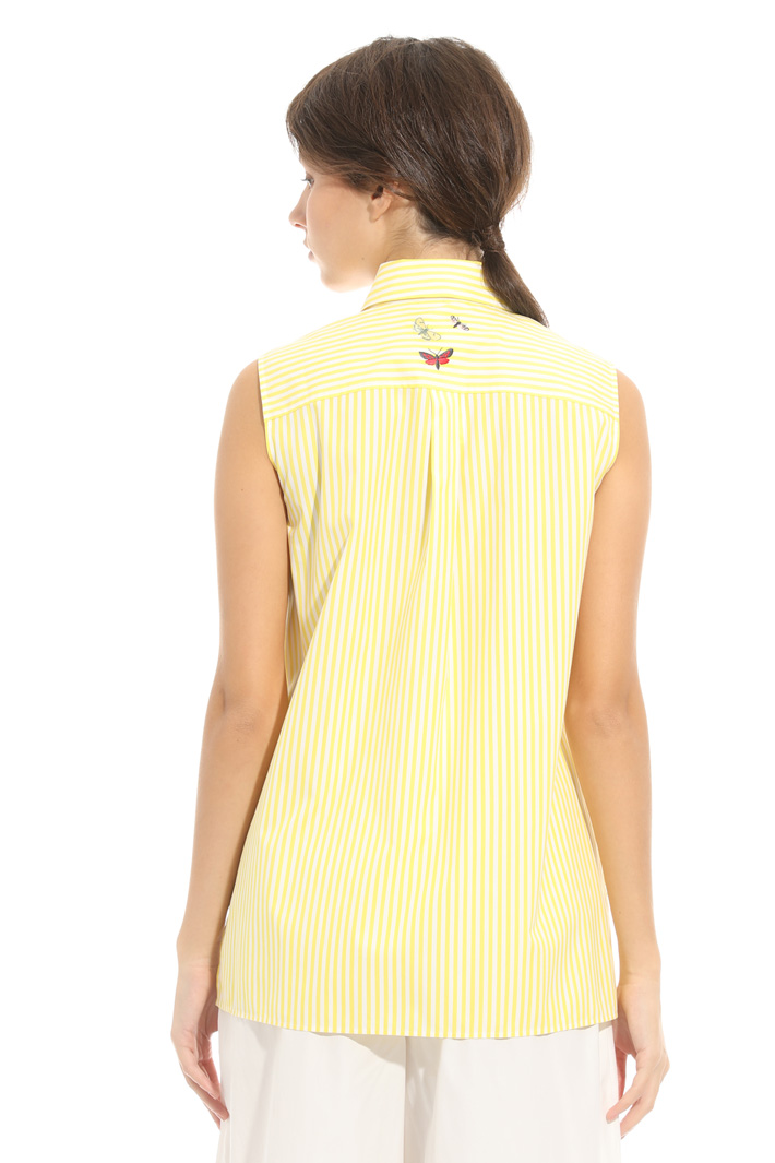 Sleeveless shirt Intrend Sleeveless shirt Intrend