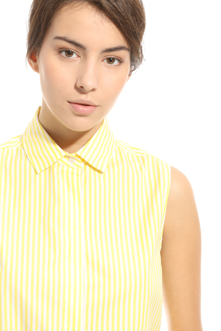 Sleeveless shirt Intrend Sleeveless shirt Intrend