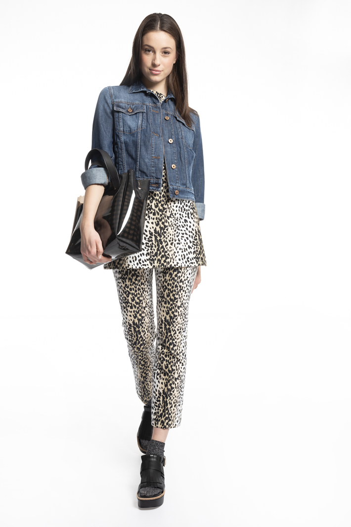 Top con cut-out sul dietro Intrend Top con cut-out sul dietro Intrend
