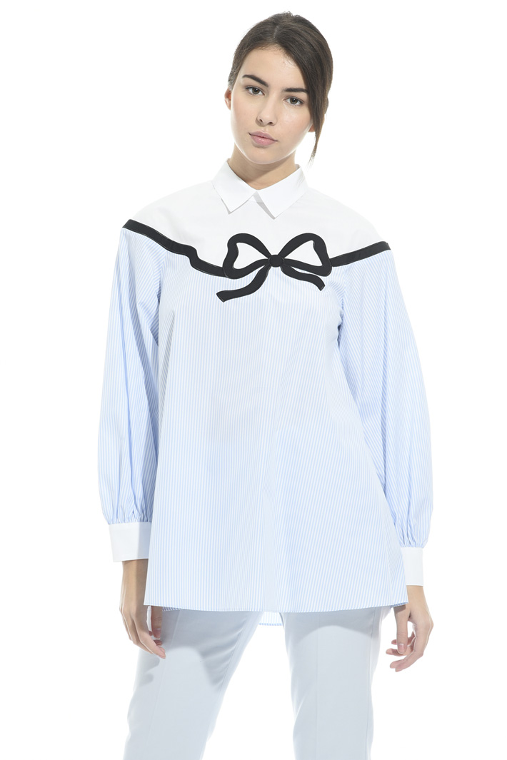 Tunic with shirt collar
Intrend Tunic with shirt collar
Intrend
