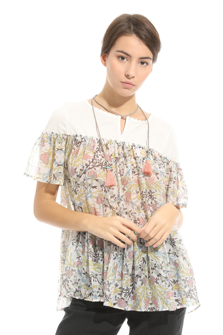 Top con balze Intrend Top con balze Intrend