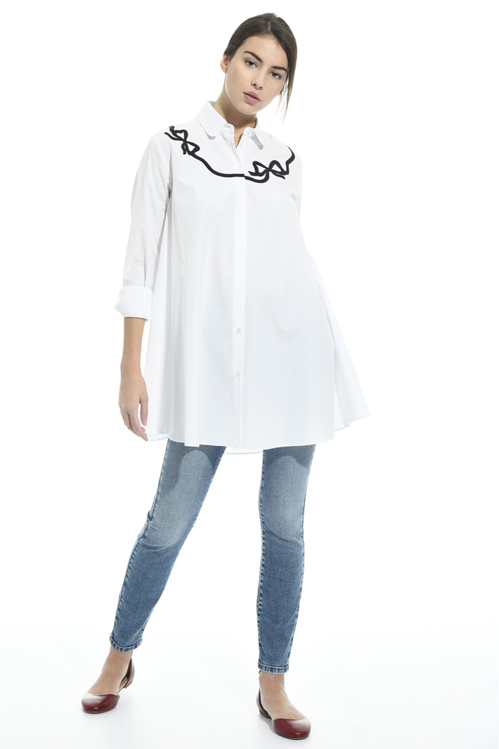 Camicia over con ricamo Intrend Camicia over con ricamo Intrend