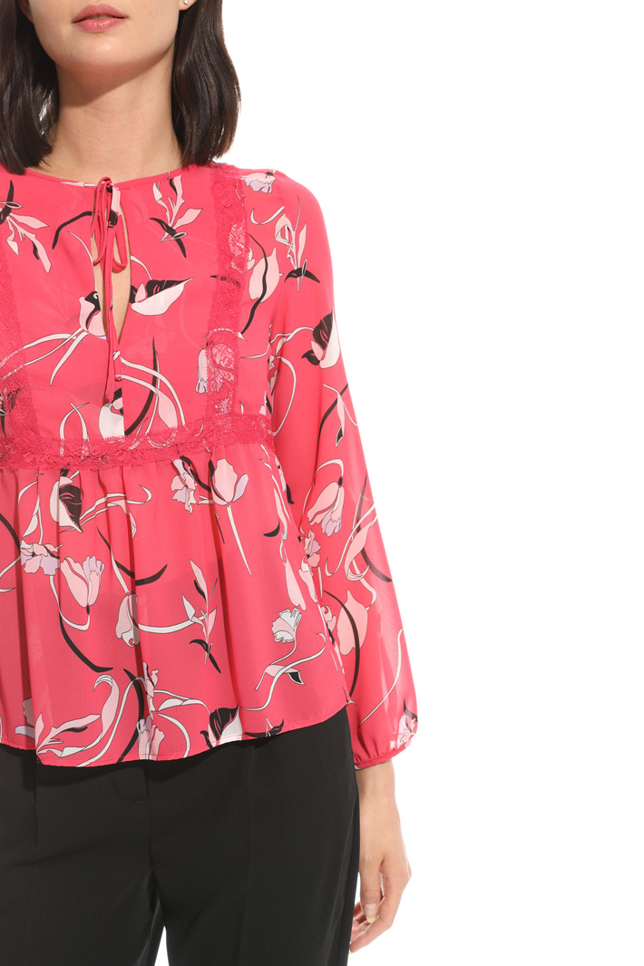 Georgette and lace blouse Intrend Georgette and lace blouse Intrend