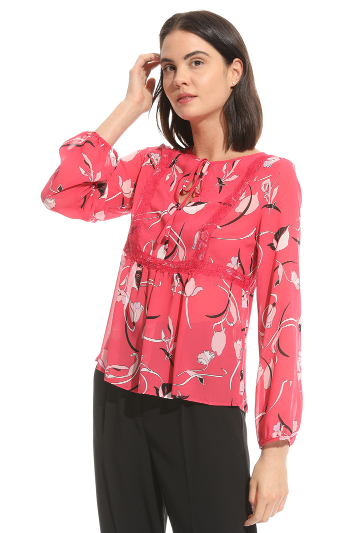 Georgette and lace blouse Intrend Georgette and lace blouse Intrend