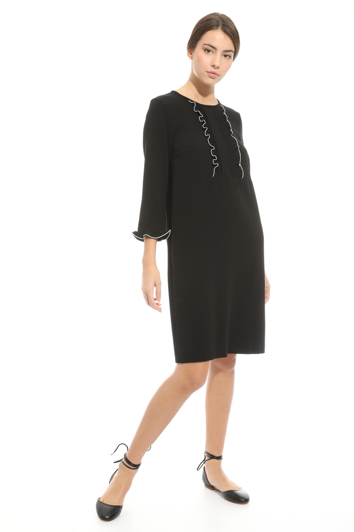 Frilled dress Intrend Frilled dress Intrend