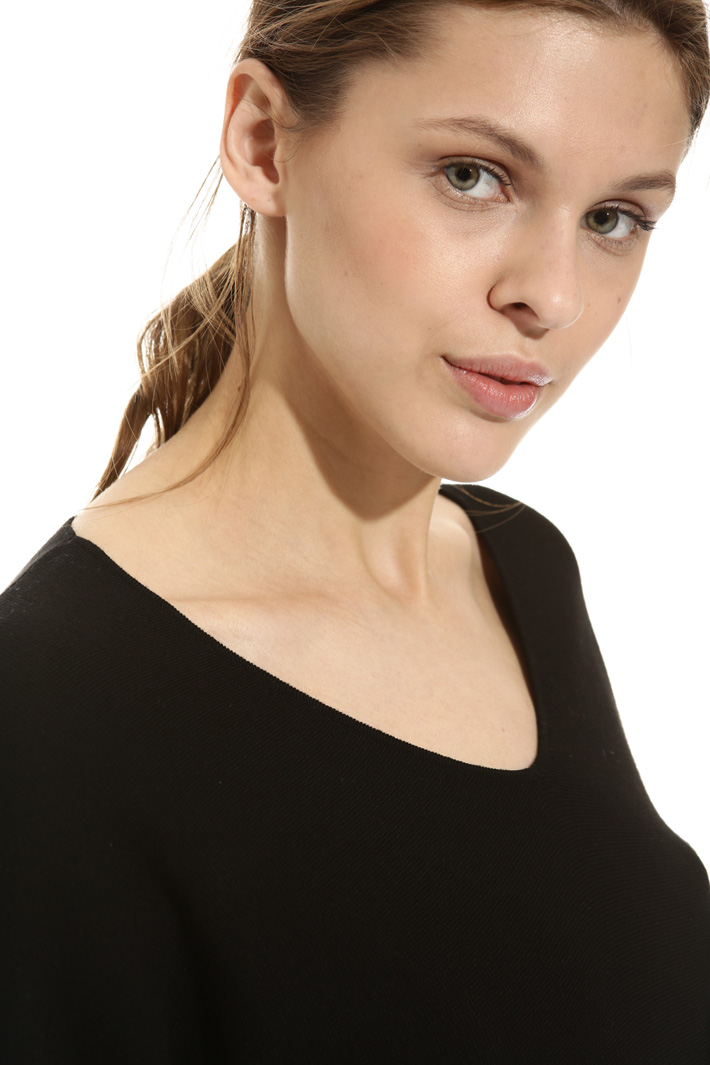 Maglia svasata in jersey Intrend Maglia svasata in jersey Intrend