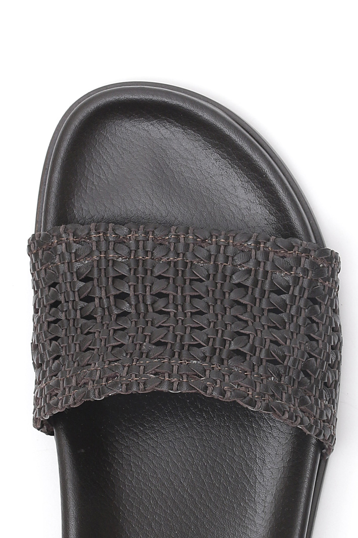 Ciabatta in pelle intrecciata Intrend Ciabatta in pelle intrecciata Intrend
