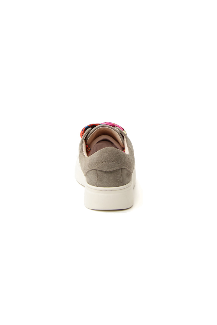 Sneakers con lacci multicolor Intrend Sneakers con lacci multicolor Intrend