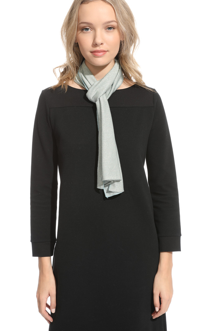 Sciarpa in viscosa e lurex Intrend Sciarpa in viscosa e lurex Intrend