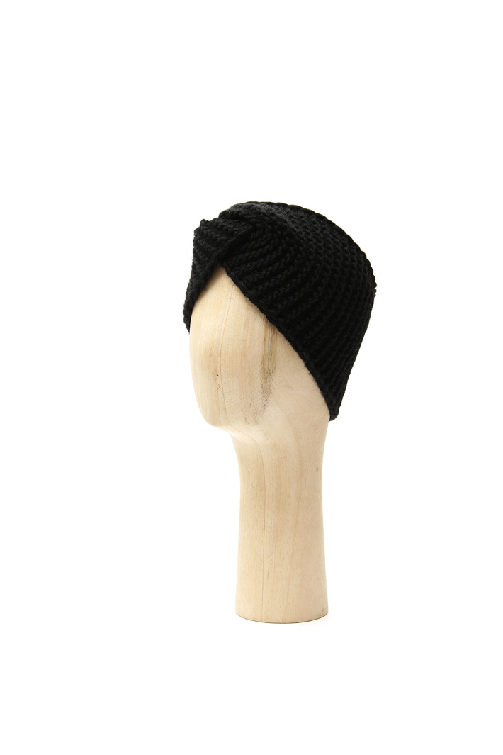 Knit hat with knot Intrend Knit hat with knot Intrend