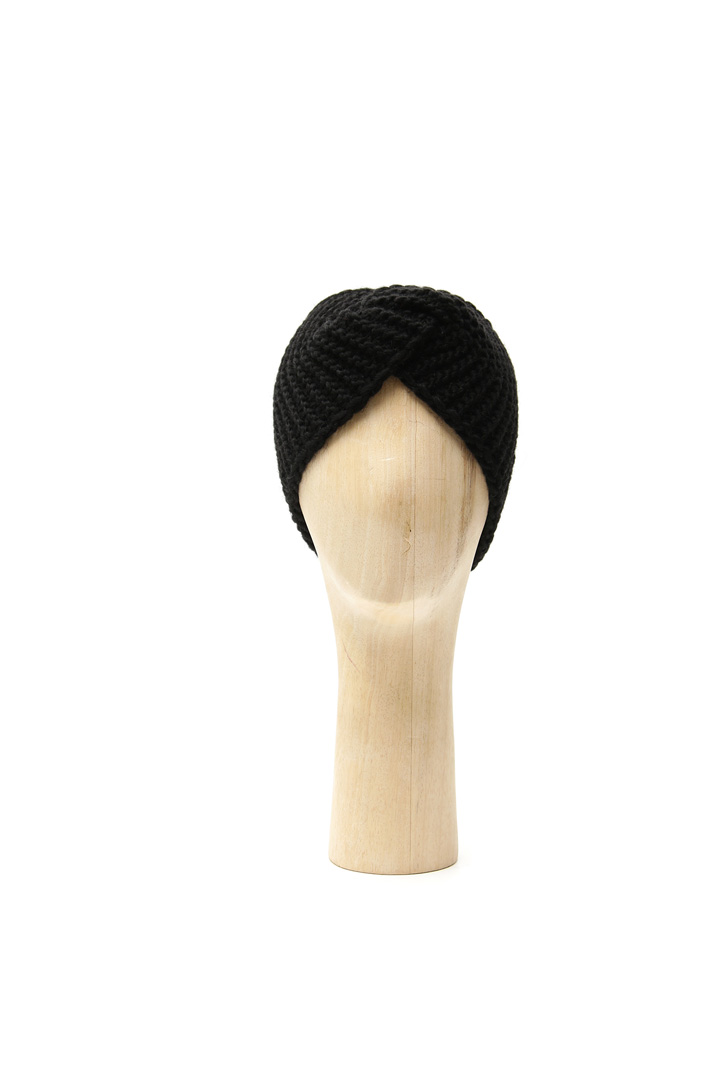 Knit hat with knot Intrend Knit hat with knot Intrend