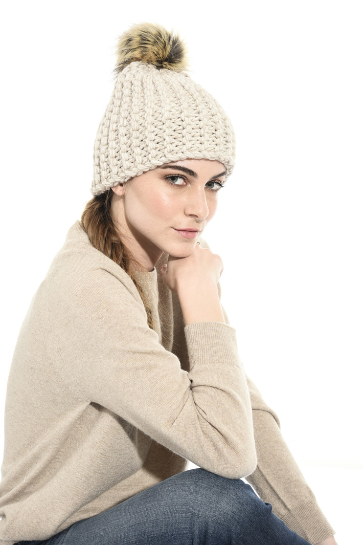Wool and alpaca beanie hat Intrend Wool and alpaca beanie hat Intrend
