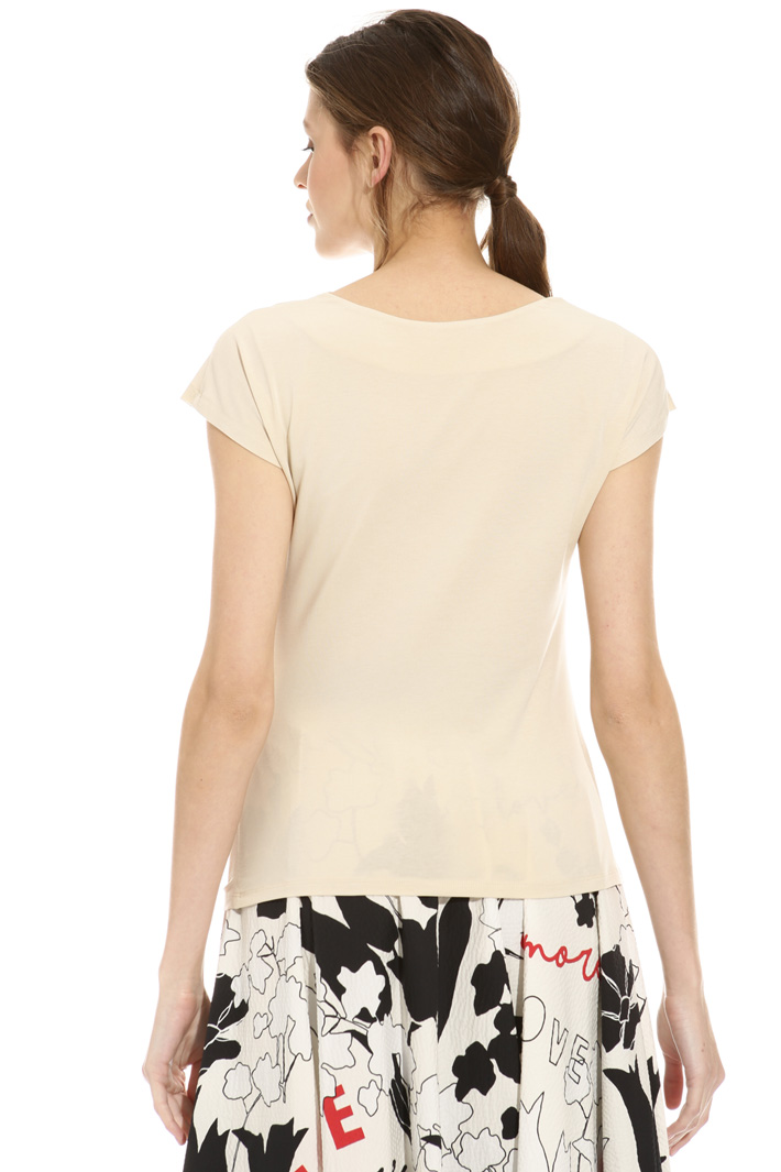 Loose neck T-shirt Intrend Loose neck T-shirt Intrend