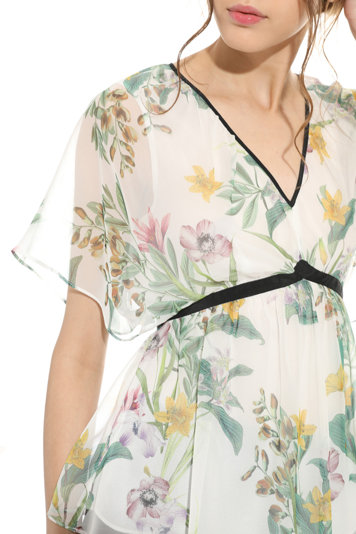 Blusa in seta stampata Intrend Blusa in seta stampata Intrend