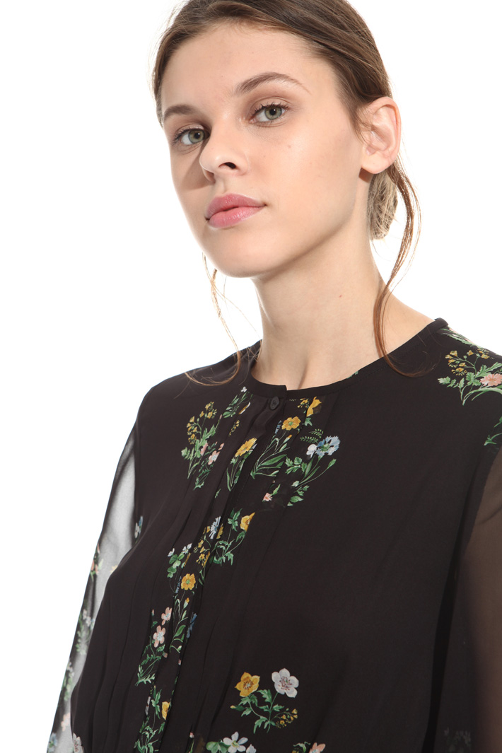 Blusa in seta stampata Intrend Blusa in seta stampata Intrend