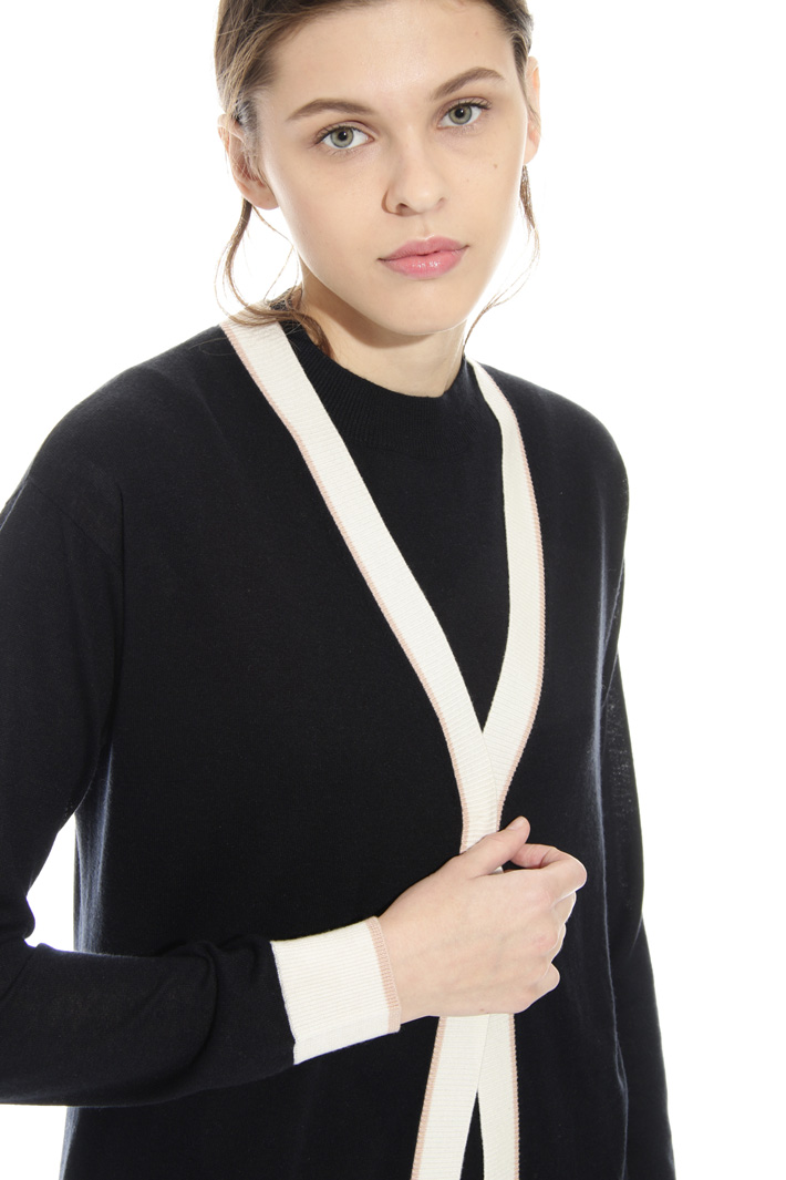 Cardigan in lana e seta Intrend Cardigan in lana e seta Intrend