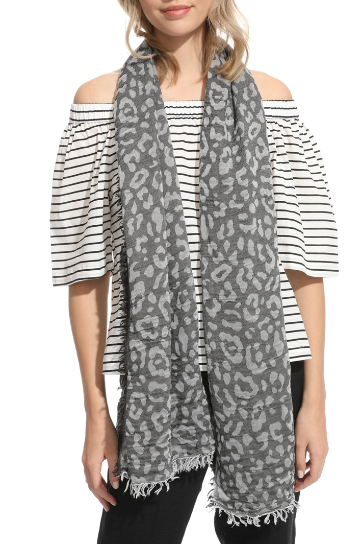 Light jacquard scarf Intrend Light jacquard scarf Intrend