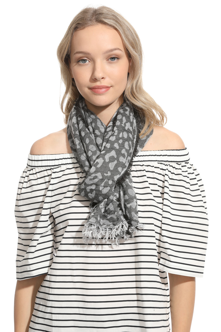 Light jacquard scarf Intrend Light jacquard scarf Intrend