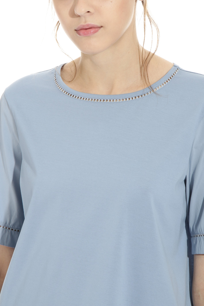 T-shirt in cotone con ajour
Intrend T-shirt in cotone con ajour
Intrend
