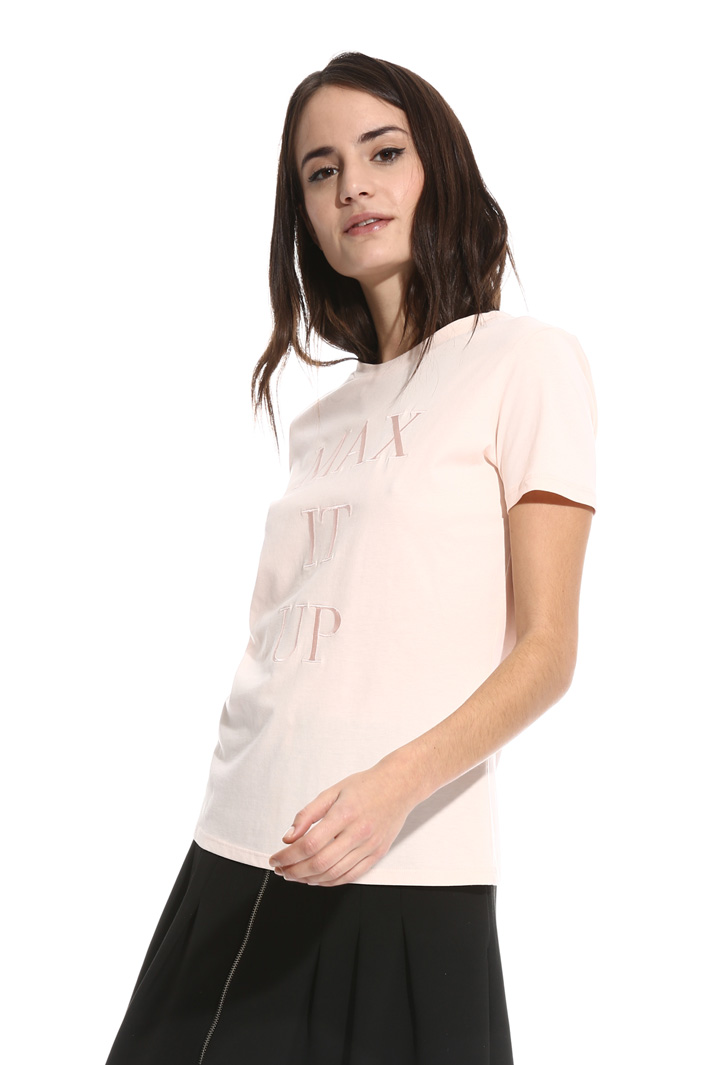 T-shirt girocollo in cotone Intrend T-shirt girocollo in cotone Intrend