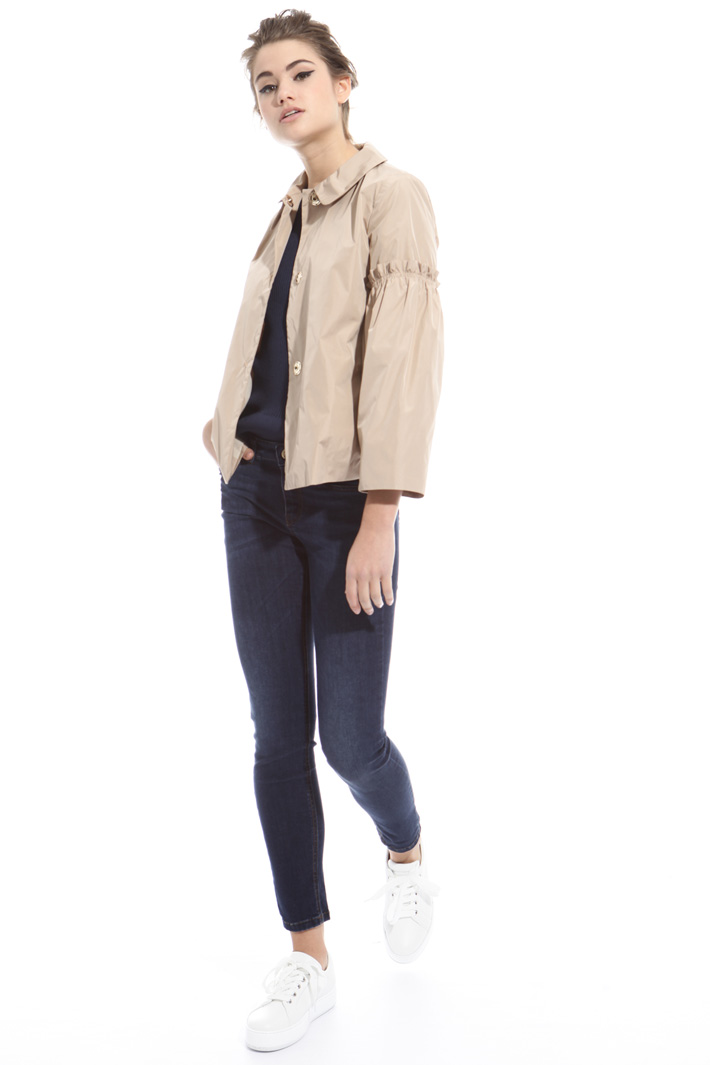 Jacket with frilled sleeves Intrend Jacket with frilled sleeves Intrend