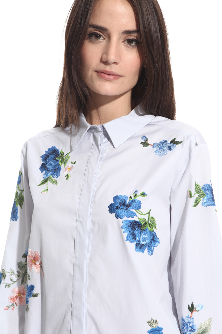 Embroidered shirt Intrend Embroidered shirt Intrend