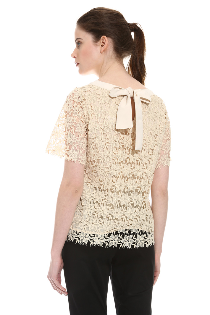 Macramé lace top
Intrend Macramé lace top
Intrend