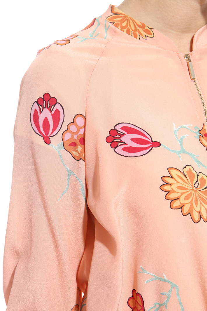 Bomber in crepe de chine Intrend Bomber in crepe de chine Intrend
