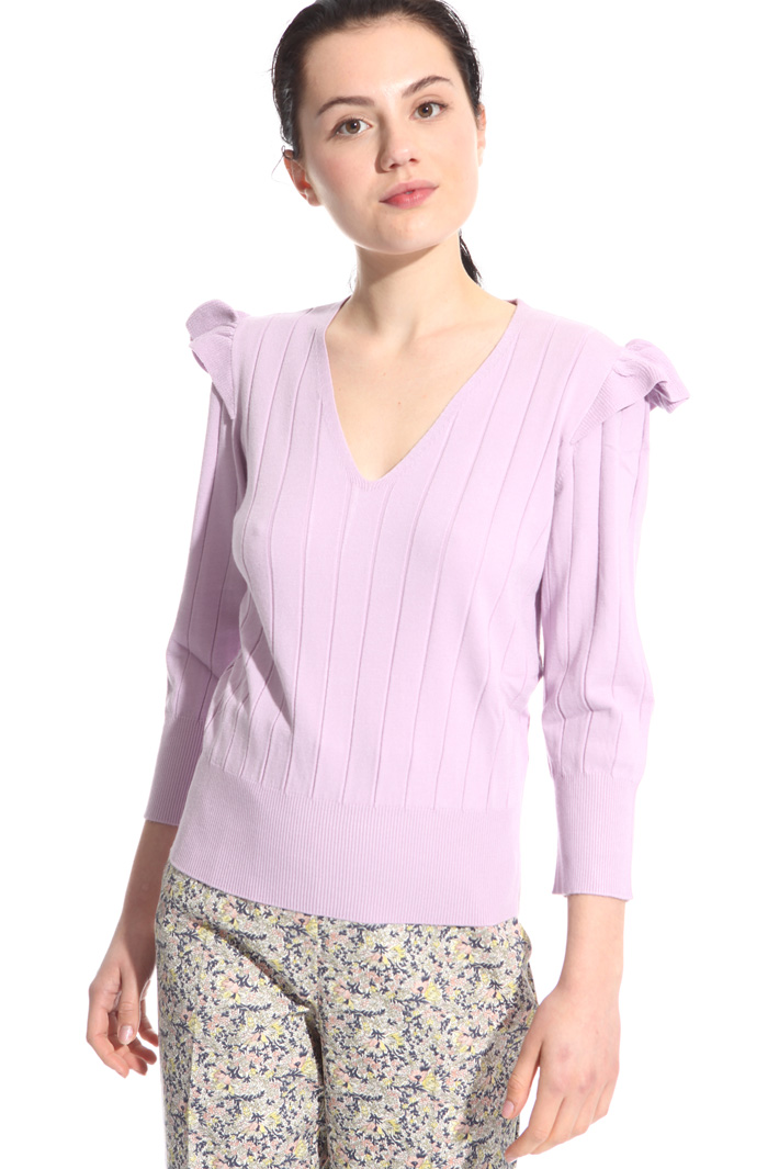 Flounced shoulder sweater Intrend Flounced shoulder sweater Intrend