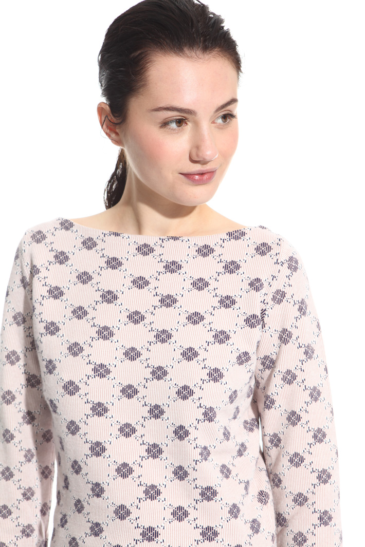 Maglia in viscosa jacquard Intrend Maglia in viscosa jacquard Intrend