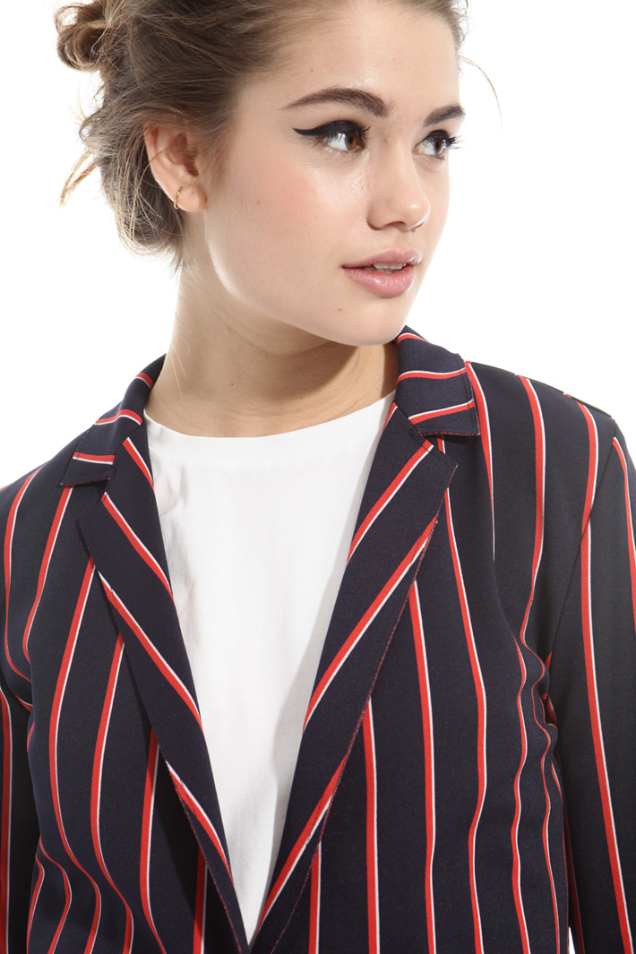 Blazer with raw edges Intrend Blazer with raw edges Intrend