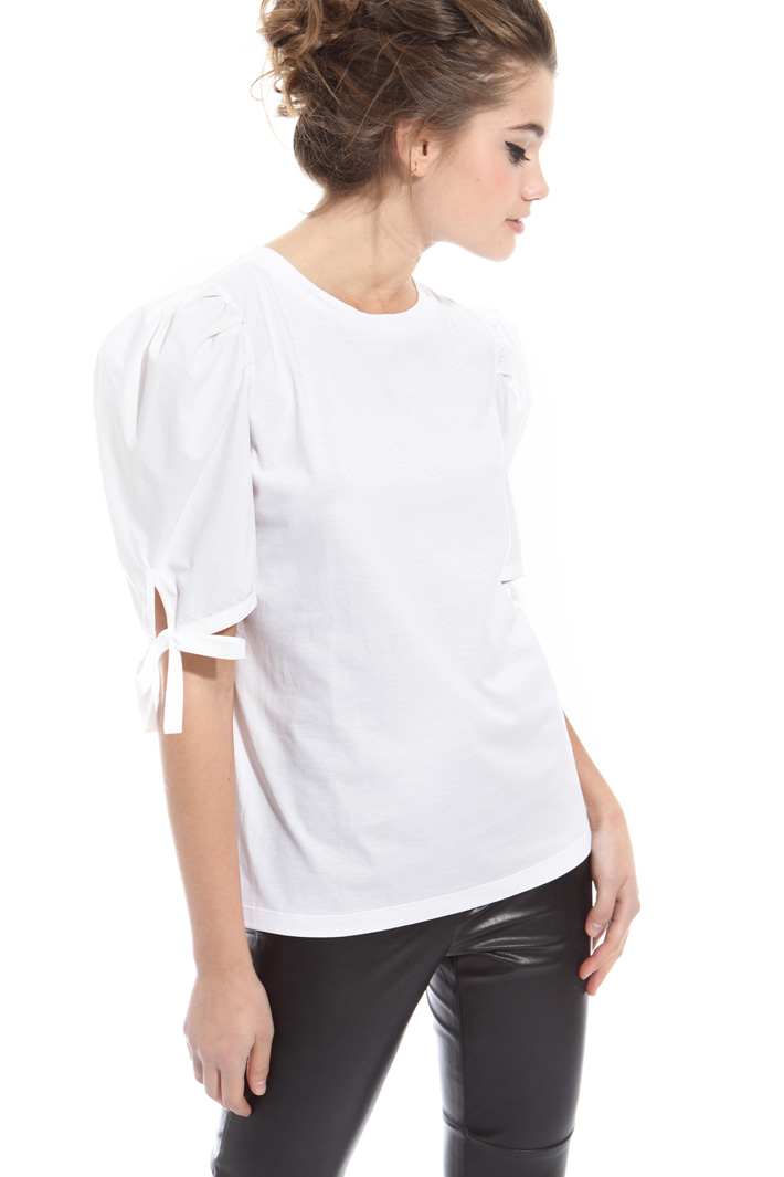 Top con maniche gigot Intrend Top con maniche gigot Intrend